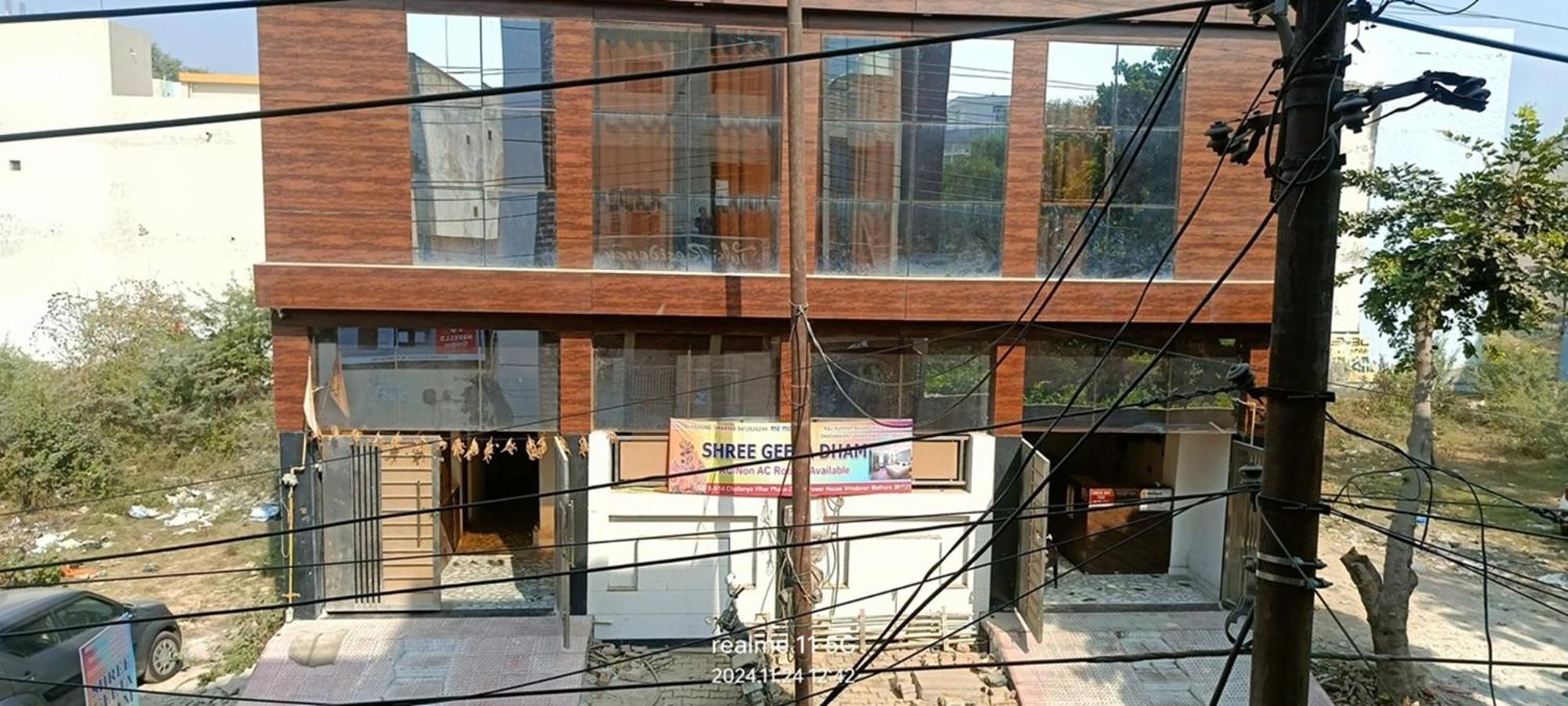 Vrindāvan Geeta Dham酒店 外观 照片